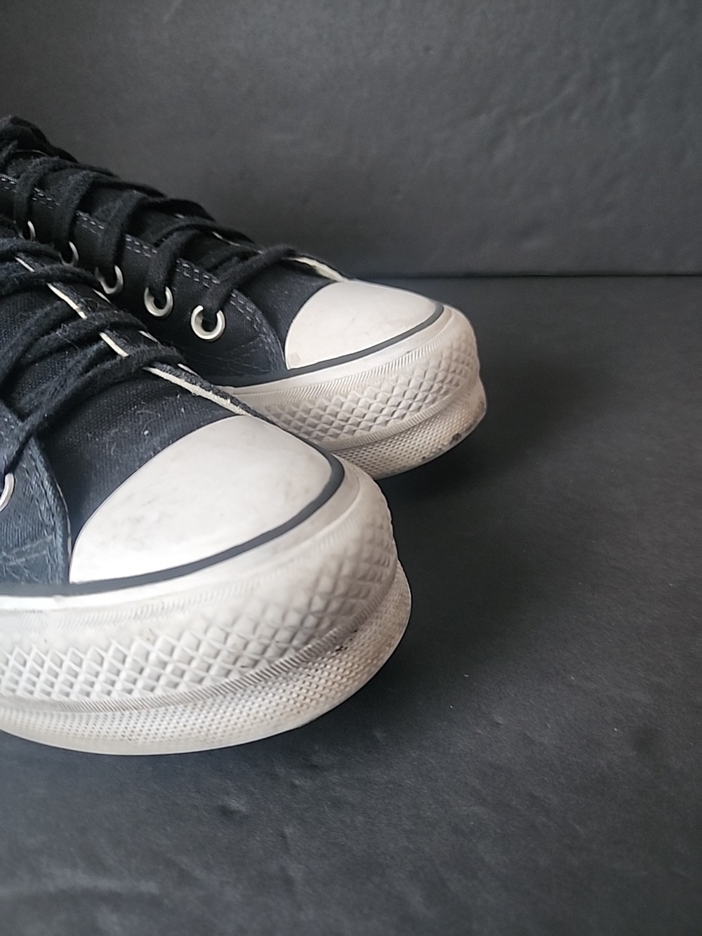 Converse Chuck Taylor All Star Lift Ox Black White Women Size 7.5 560250C - Picture 4 of 9